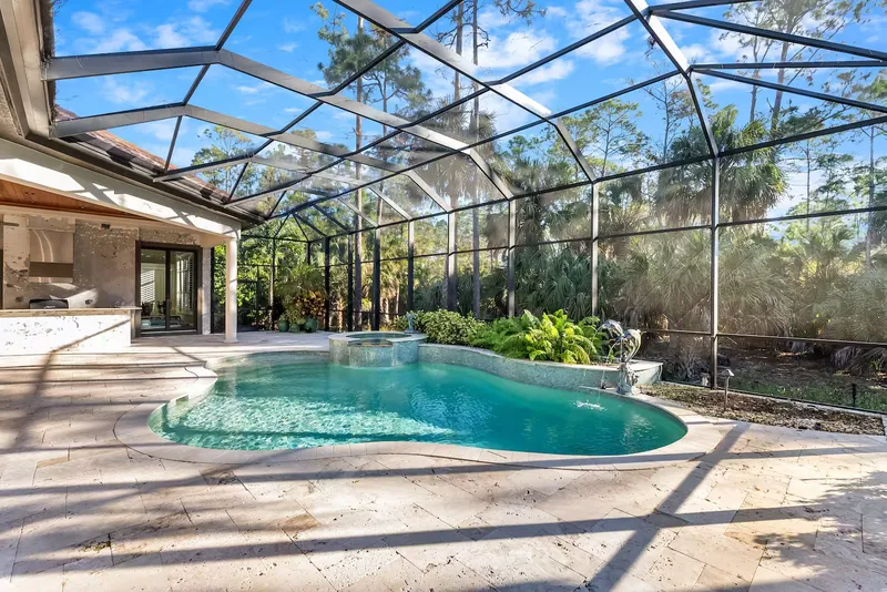 Planter around the pool and jacuzzi
